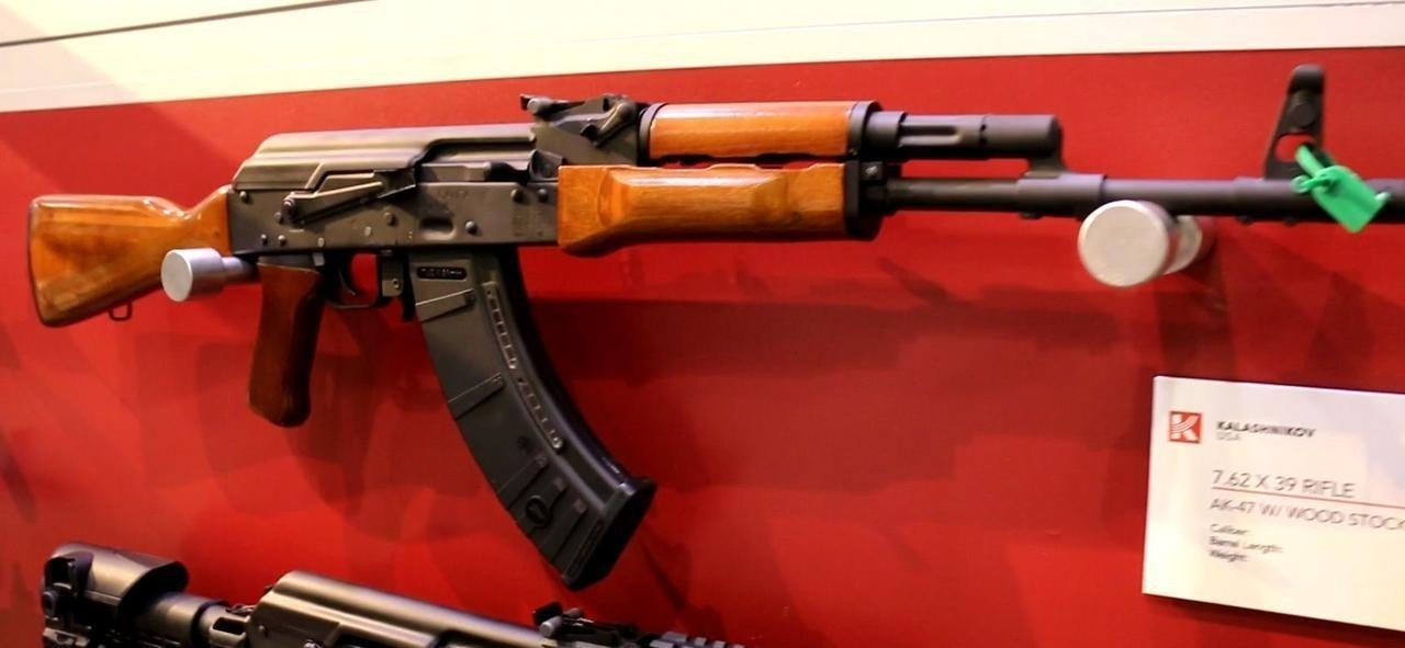 AK-47 Kalashnikov.