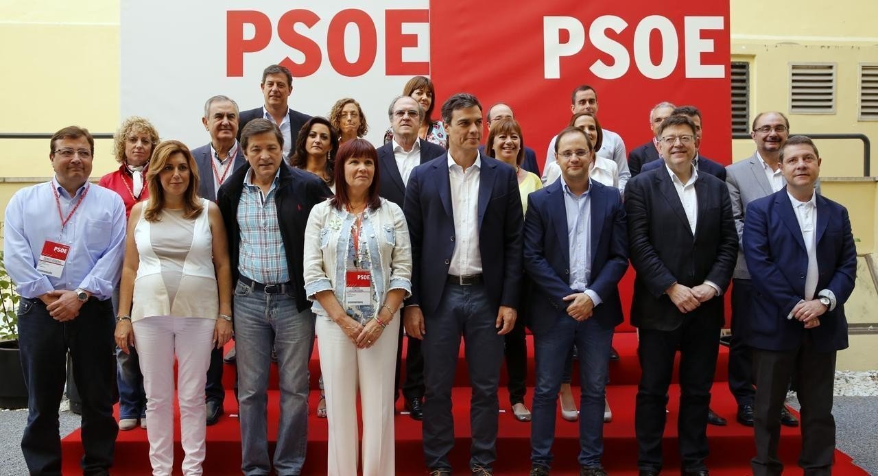 Pedro Sánchez, con los presidentes autonómicos del PSOE.