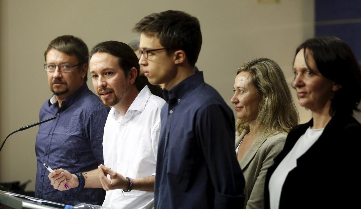 Pablo Iglesias presenta a los "ministros de Podemos".