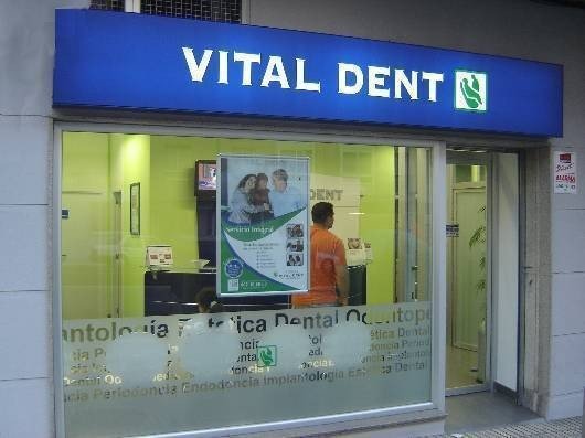 Clínica dental Vitaldent.