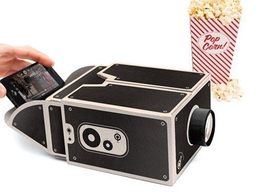 Convierte tu móvil en un proyector para tus vídeos de verano