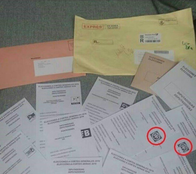 Dos papeletas del PP en el voto por correo y ninguna de Podemos.