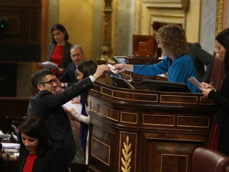 Patxi López fue elegido presidente del Congreso en la votación posterior al 20-D.