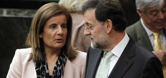 Fátima Báñez y Mariano Rajoy.