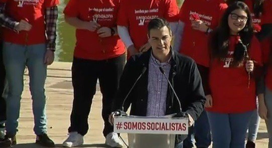 Pedro Sánchez anuncia su candidatura en Dos Hermanas.