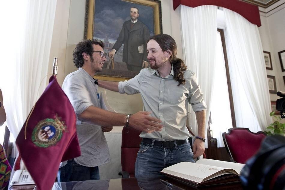 Pablo Iglesias con 'Kichi', alcalde de Cádiz.