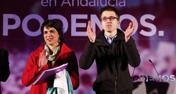 Teresa Rodr&iacute;guez e &Iacute;&ntilde;igo Errej&oacute;n.
