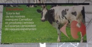 Los carteles de Carrefour ya incluyen la palabra "España".