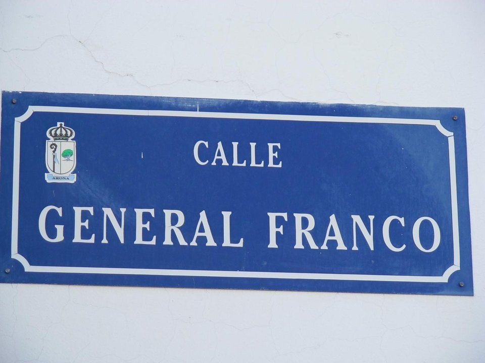 Calle en honor a Franco en Arona, Santa Cruz de Tenerife.
