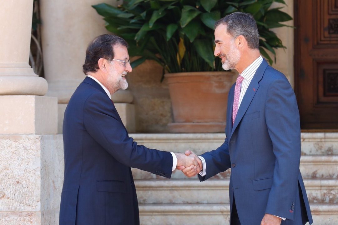 Encuentro entre Mariano Rajoy y Felipe VI en Marivent.