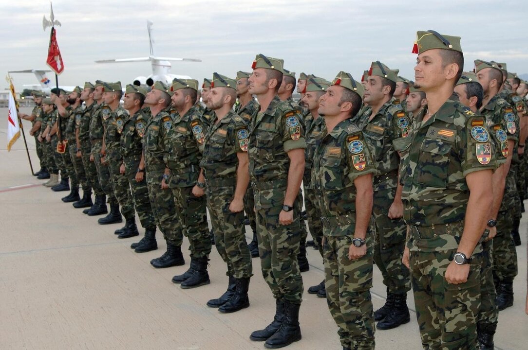 Legionarios espa&ntilde;oles en formaci&oacute;n.