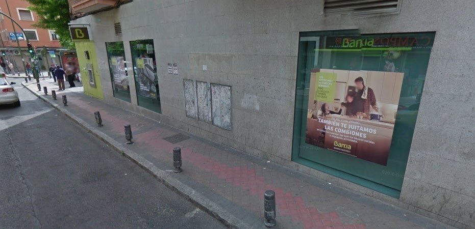 Sucursal de Bankia atracada en el distrito madrileño de Usera.