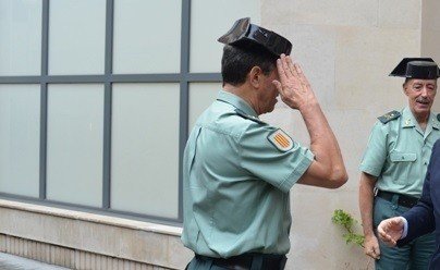 El teniente general de la Guardia Civil, Ángel Gozalo, saludando.
