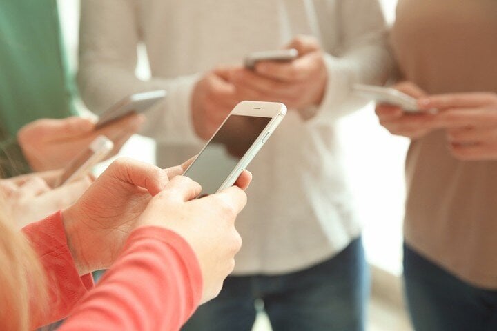 Mant&eacute;n a los adolescentes alejados de los peligros online
