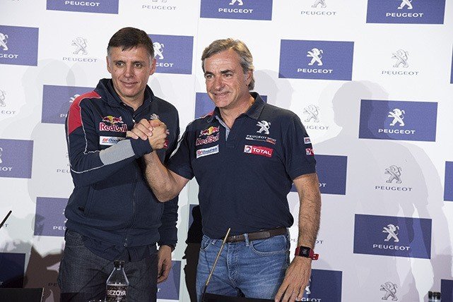Carlos Sainz, Lucas Cruz y el Peugeot 3008DKR Maxi. A por la victoria en el Dakar 