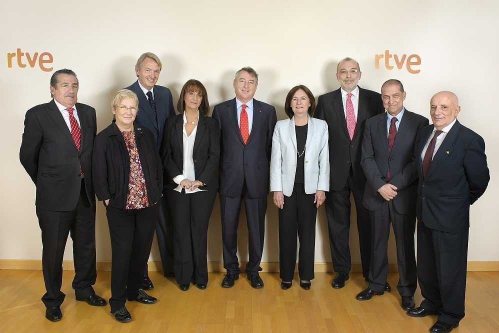 Foto de la actual composición del Consejo de Administración de RTVE con José Antonio Sánchez en el centro (RTVE)