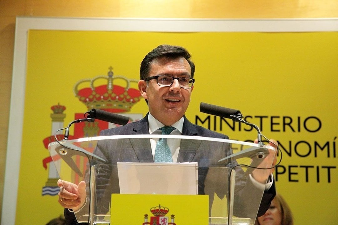 Román Escolano, en su toma de posesión como ministro de Economía.