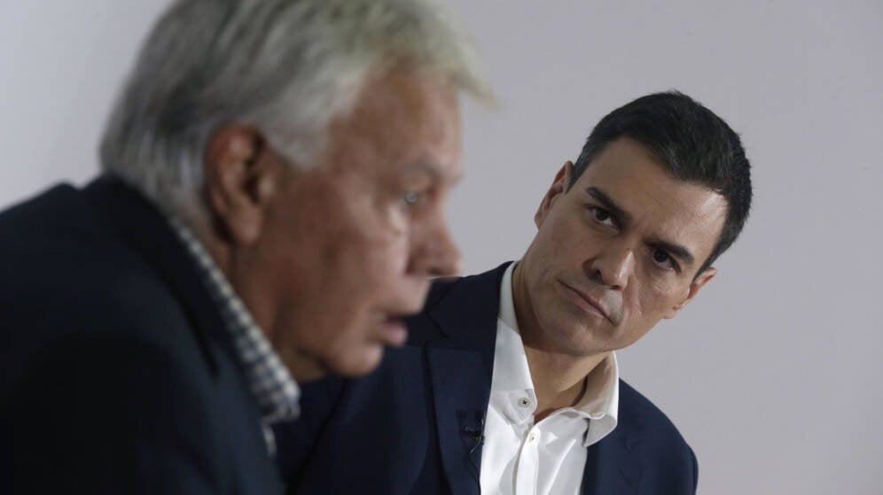 Felipe Gonz&aacute;lez y Pedro S&aacute;nchez.