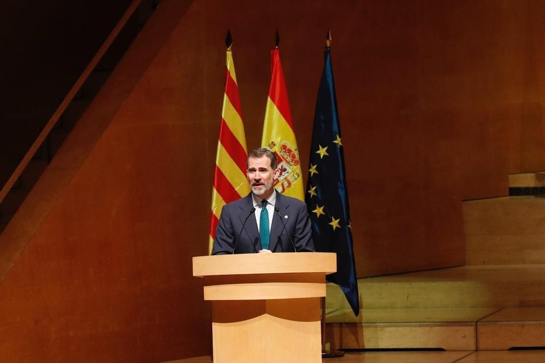 Felipe VI, en la entrega de despachos a los nuevos jueces en Barcelona.