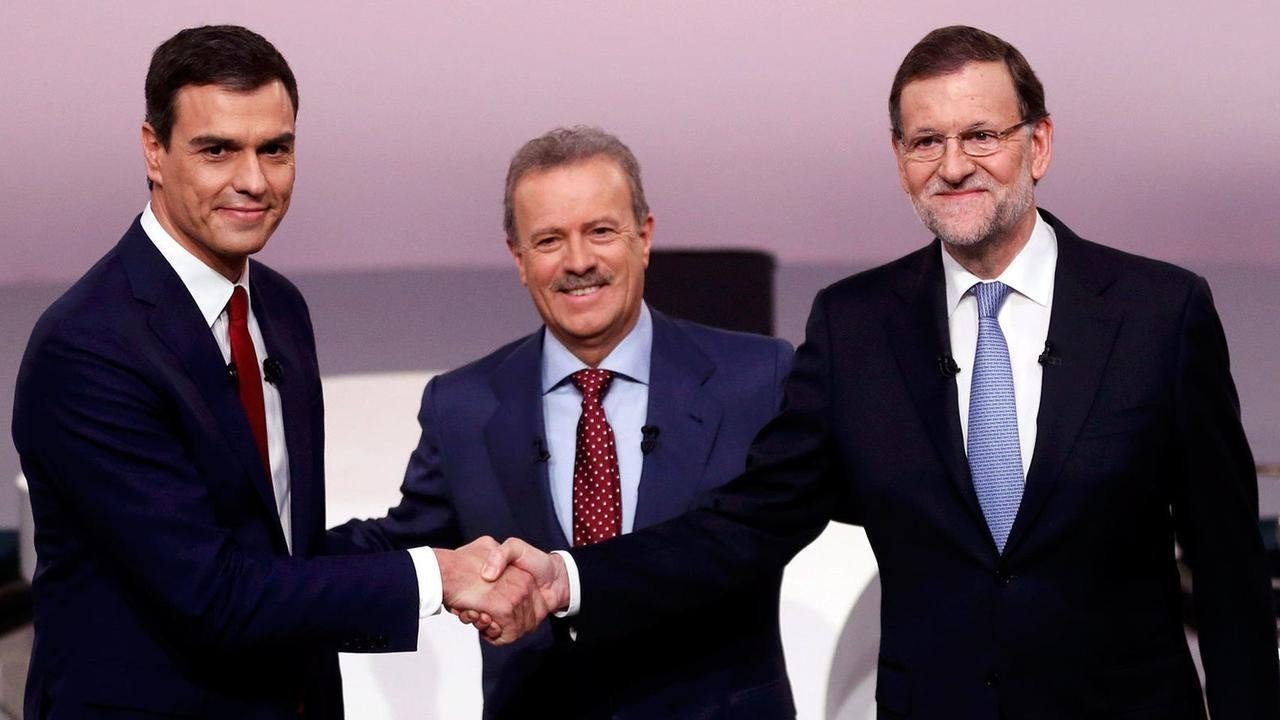 Pedro Sánchez, Manuel Campo Vidal y Mariano Rajoy. 
