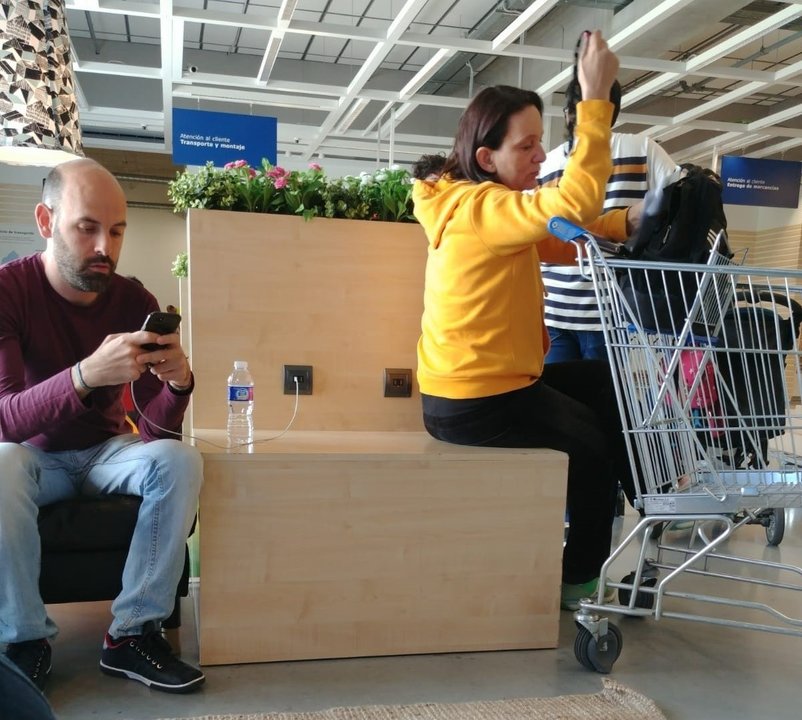 Carolina Bescansa, en Ikea.