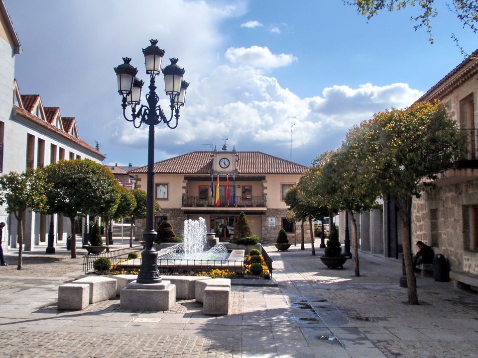 Plaza de la Constitución de Torrelodones.