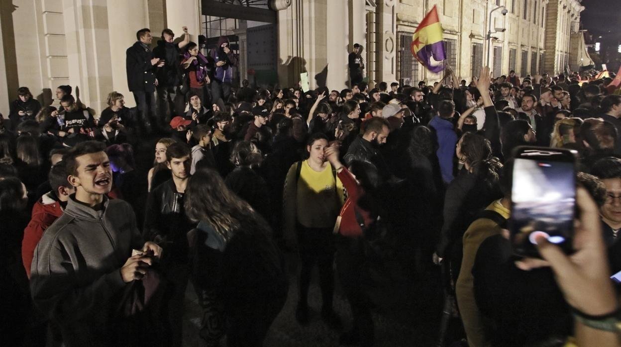 Manifestación contra Vox en Sevilla tras las elecciones andaluzas.
