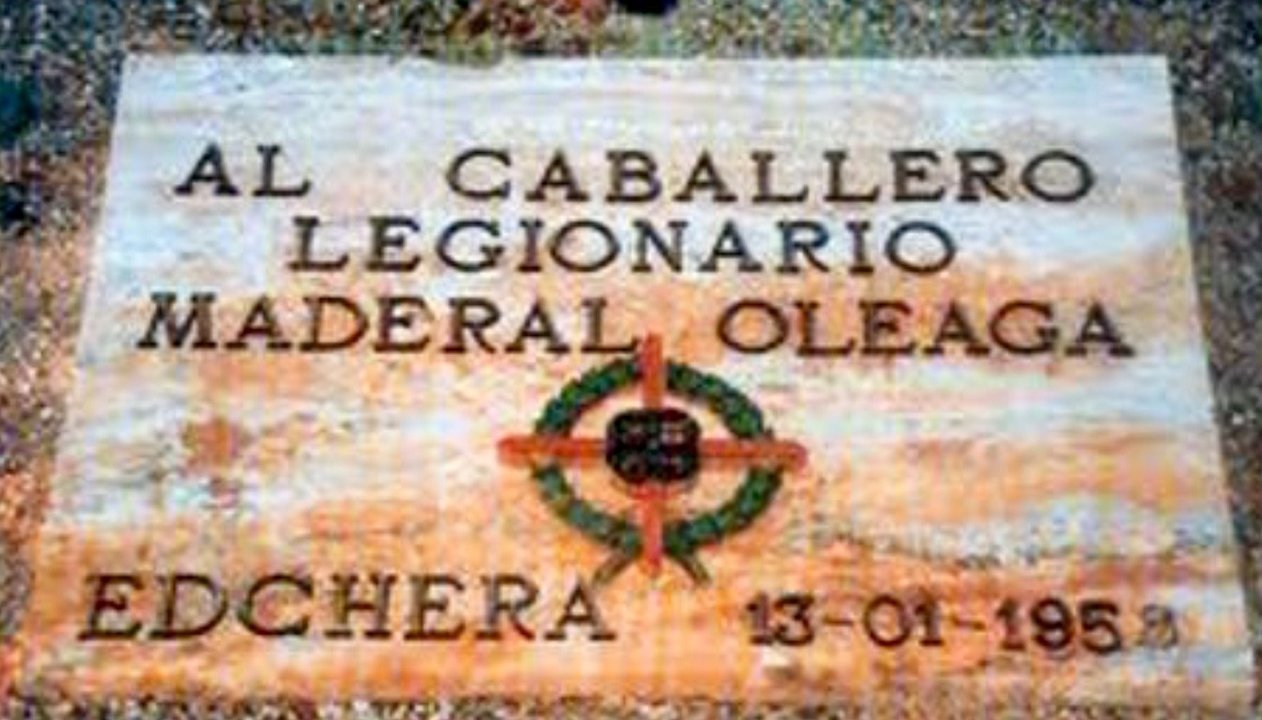Lápida de Juan Maderal Oleaga.