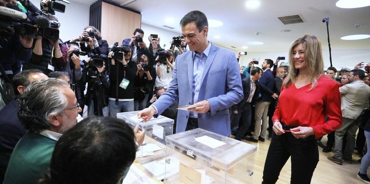 Pedro Sánchez vota en las elecciones generales del 28 de abril de 2019.