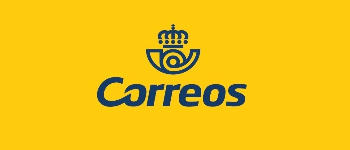 Correos decide hoy si quita la corona de su logo