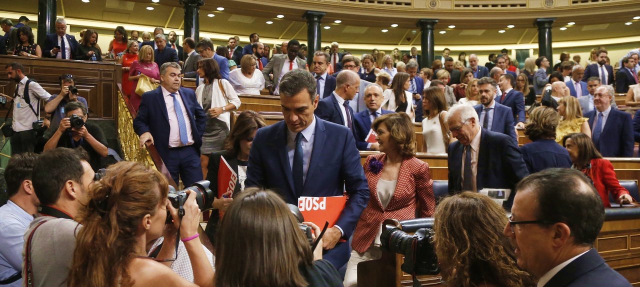 Pedro Sánchez se marcha tras perder la segunda votación de investidura.
