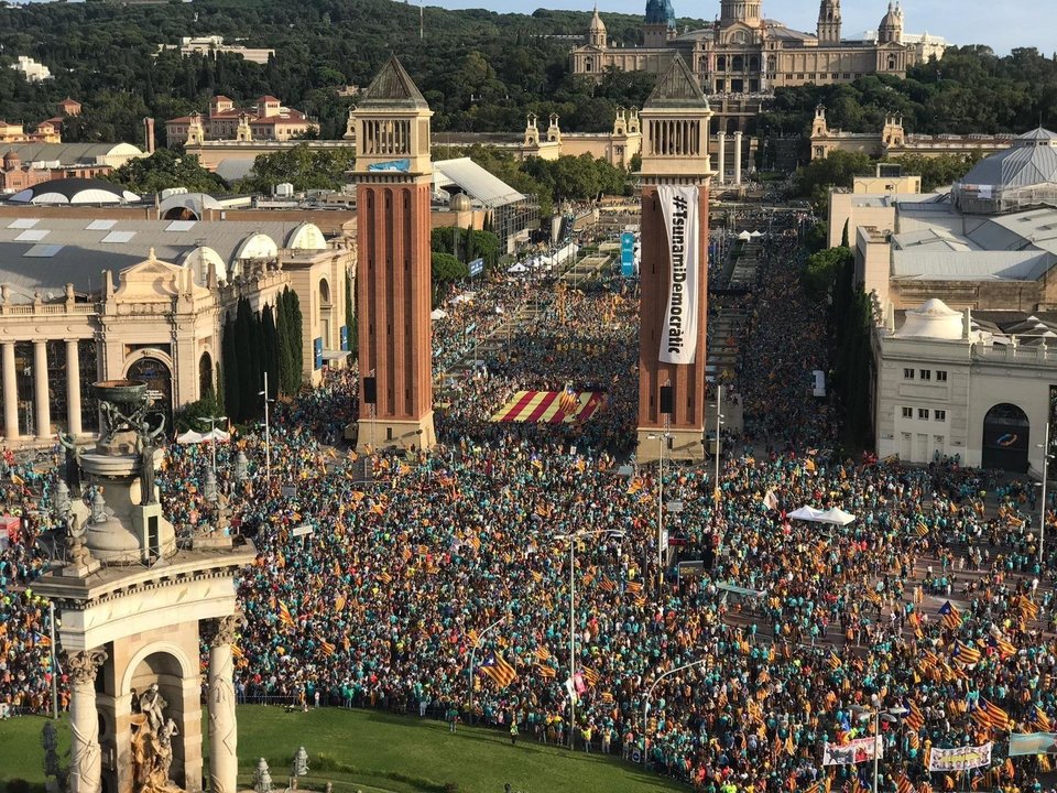Vista en altura de la Plaza de España de Barcelona el 11 de septiembre de 2019