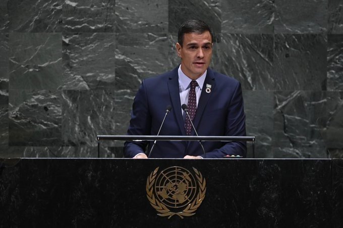 Pedro Sánchez habla desde la tribuna de la Asamblea General de la ONU.