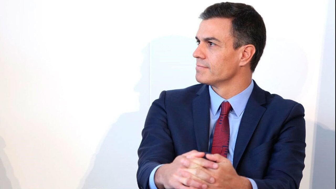 Imagen de Pedro S&aacute;nchez en al Palacio de la Moncloa en el 2019