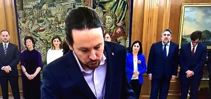 Pablo Iglesias promete el cargo de vicepresidente