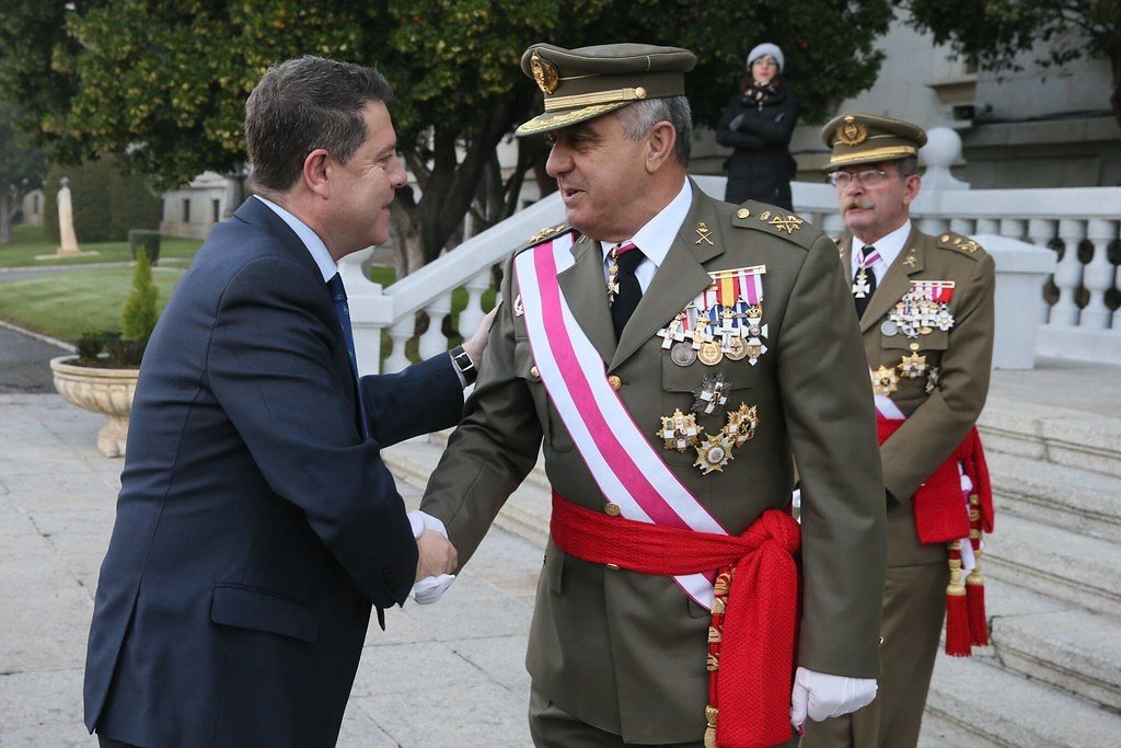 El JEME Francisco Javier Varela con Emiliano García-Page