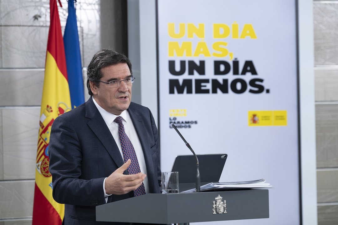 Comparecencia de la ministra Yolanda Díaz y el ministro José Luis Escrivá La Moncloa, Madrid, jueves 2 de abril de 2020 (foto La Moncloa).