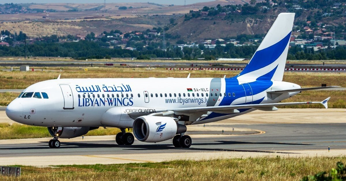 El avi&oacute;n de Libyan Wings en Barajas. Foto: Jorge Guardia (JorgeGuardia_).
