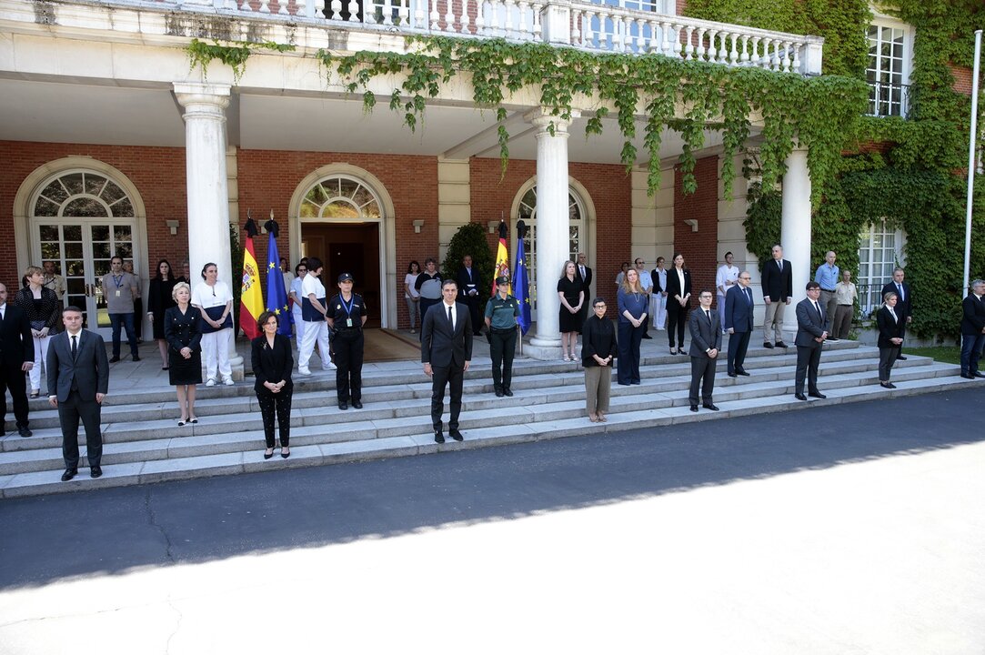 Minuto de silencio en el Palacio de la Moncloa.