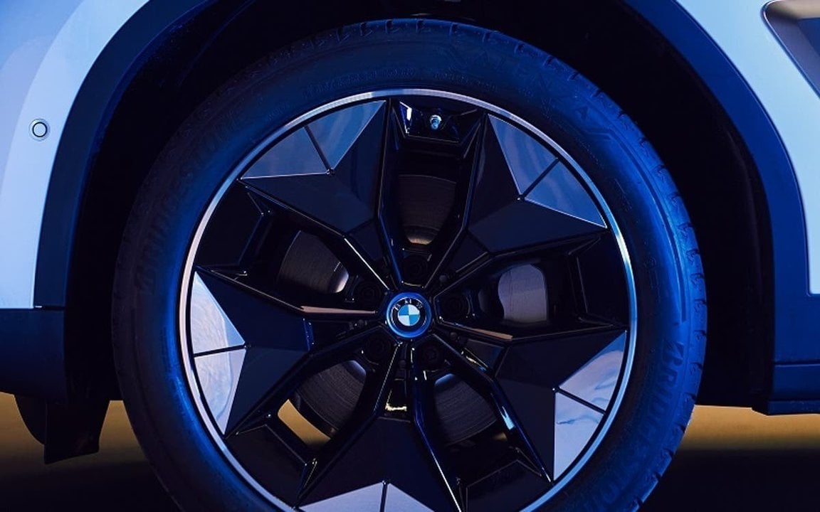 Las nuevas llantas del BMW iX3 incrementan la autonomía del SUV eléctrico en 10 km adicionales