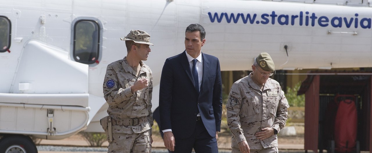 Pedro Sánchez, en una visita al contingente español en Mali.