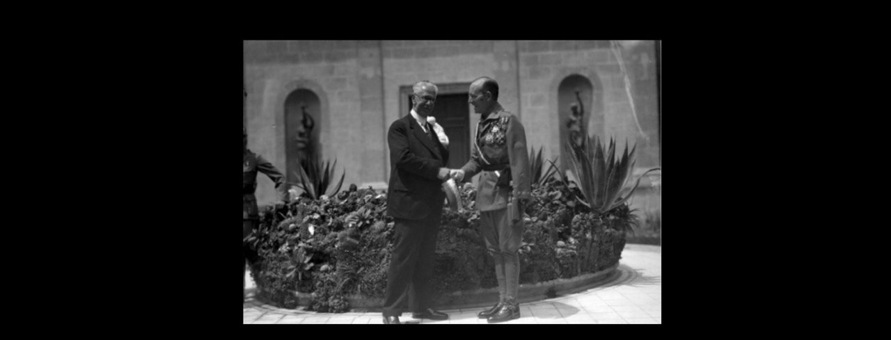 El Coronel Don José Millán Astray y Terreros, Fundador de La Legión Española, recibido por el Presidente de la República de México, Don Pascual Ortiz Rubio, el año 1930 en la sede del Gobierno de aquella Nación