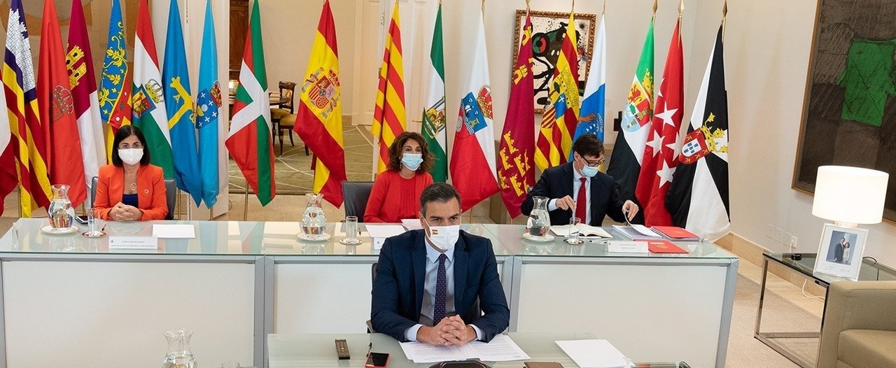 Pedro Sánchez y varios ministros, en una Conferencia de Presidentes autonómicos.