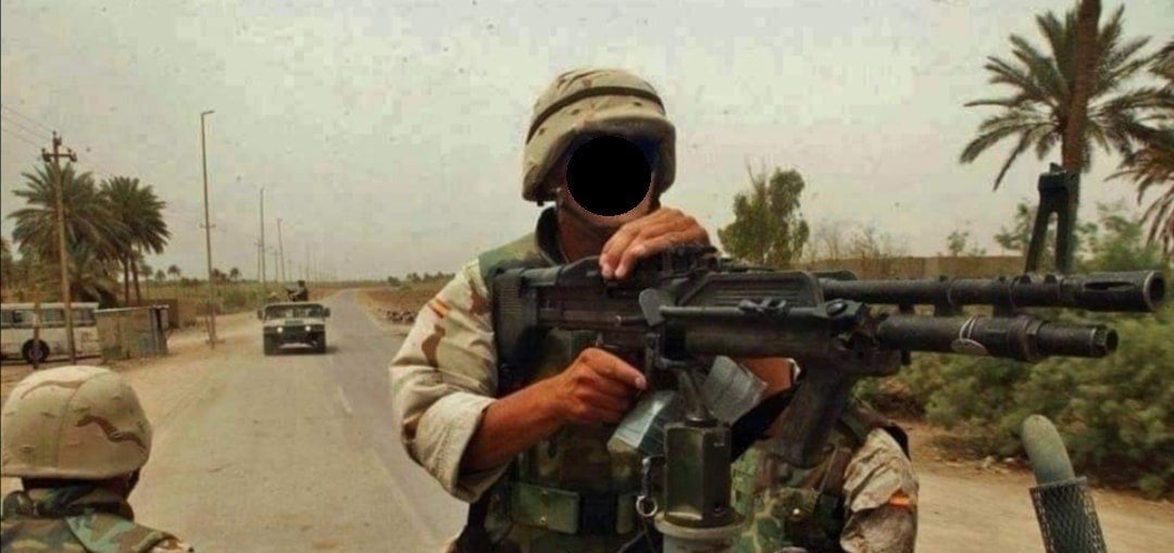 Una de las imágenes que utiliza un perfil falso de militar.