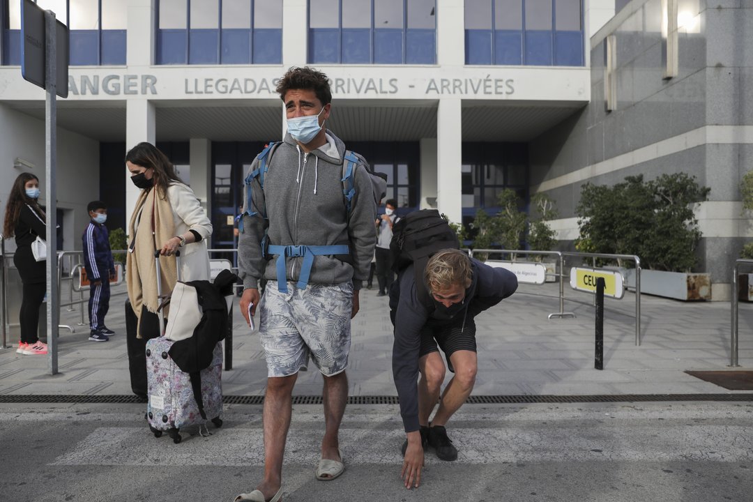 Llegada de turistas españoles a Algeciras tras el cierre de fronteras decretado por Marruecos (Foto: María José López / Europa Press)