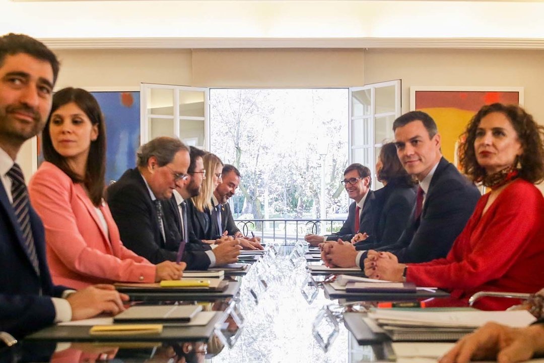 Reunión de la mesa de diálogo encabezada por Pedro Sánchez y Quim Torra