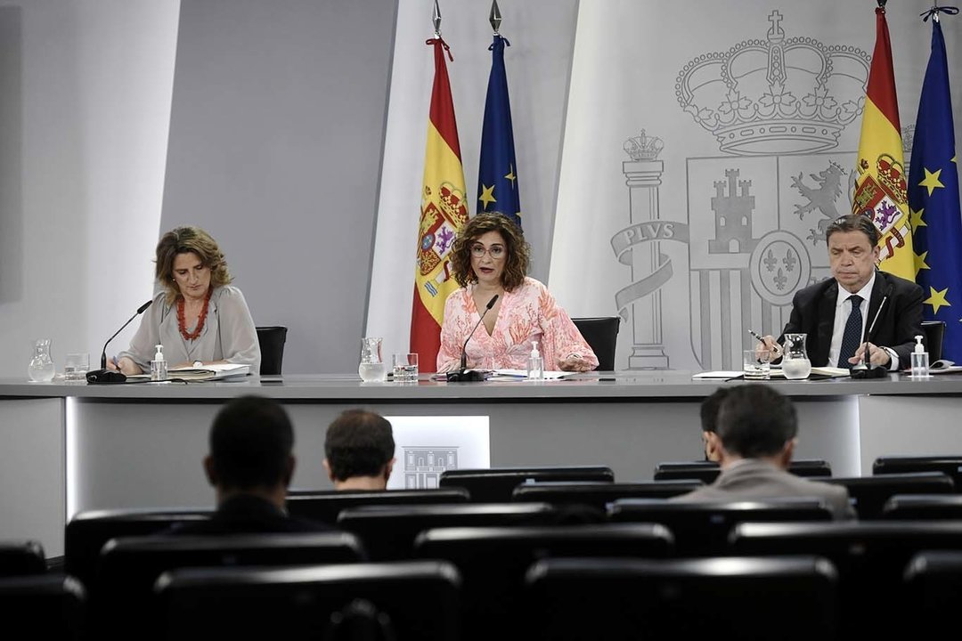 Teresa Ribera, María Jesús Montero y Luis Planas. 1/6/2021