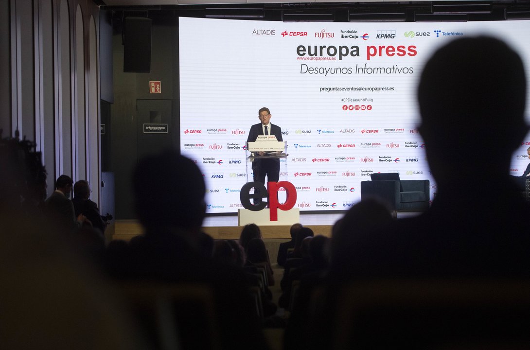 El presidente de la Generalitat valenciana, Ximo Puig, interviene en un Desayuno Informativo de Europa Press (Foto: Alberto Ortega / Europa Press).