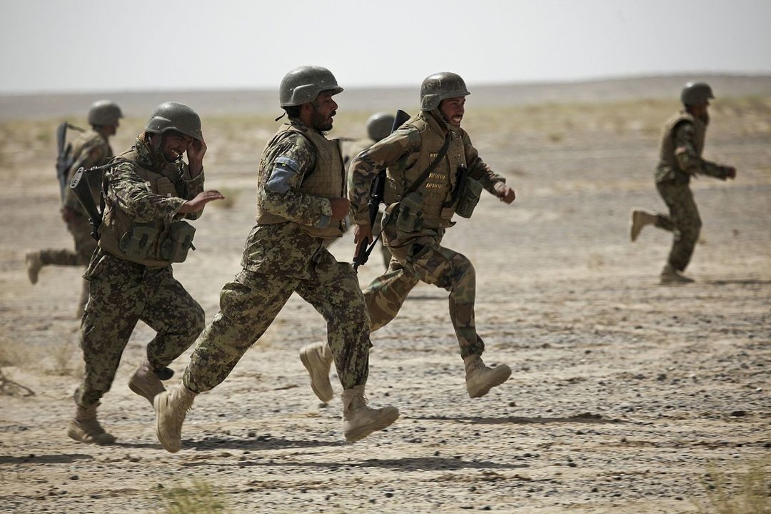 Soldados afganos. Foto: U.S. Department of Defense Current Photos, Public domain, via Wikimedia Commons.