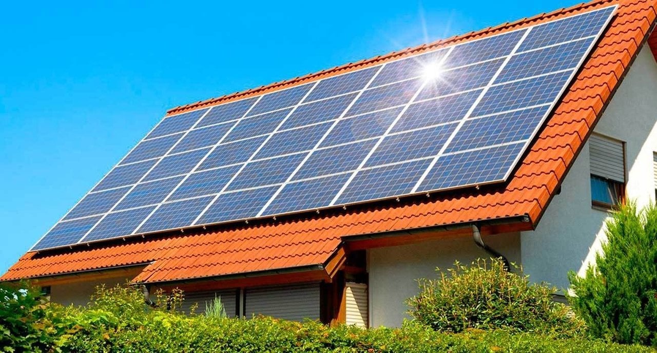 Autoconsumo solar fotovoltaico para empresas y viviendas